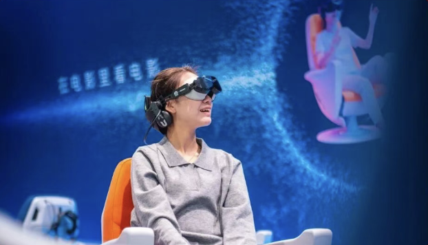 小派科技×西影集团：打造全球首个XR影院系统，引领虚拟现实观影新时代