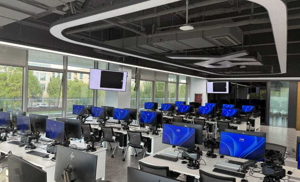 宁波诺丁汉大学数字未来实验室：VR技术重塑高校创新教学实践