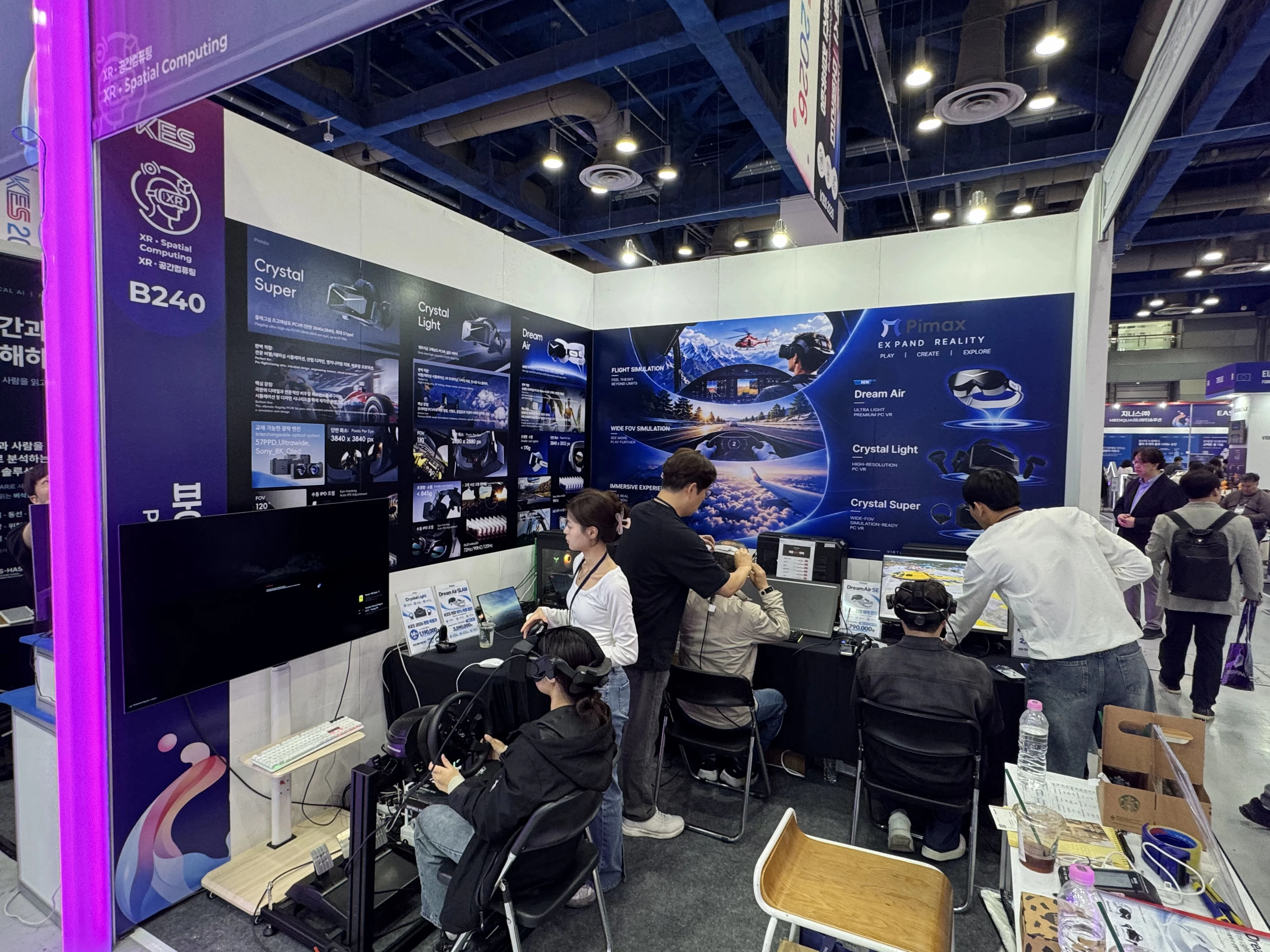 Pimax VR headset demonstrations at KES 2026